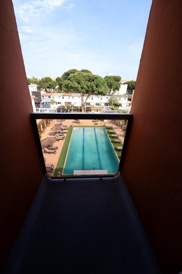 Hotel Aquarius Canet-en-Roussillon Exteriör bild